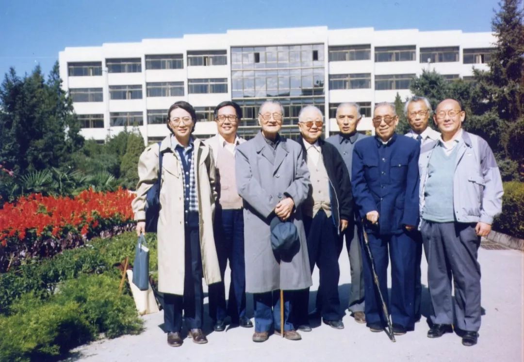 1989年毕业后留开元国际棋牌app