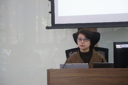 理论语言学开元国际棋牌app下载最新