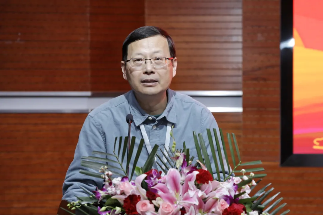 应用语言学开元国际棋牌app下载新人权益