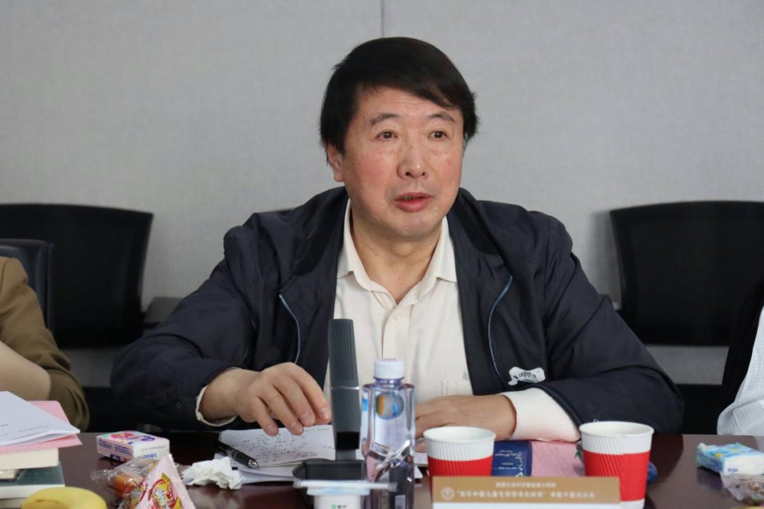应用语言学开元国际棋牌app下载使用